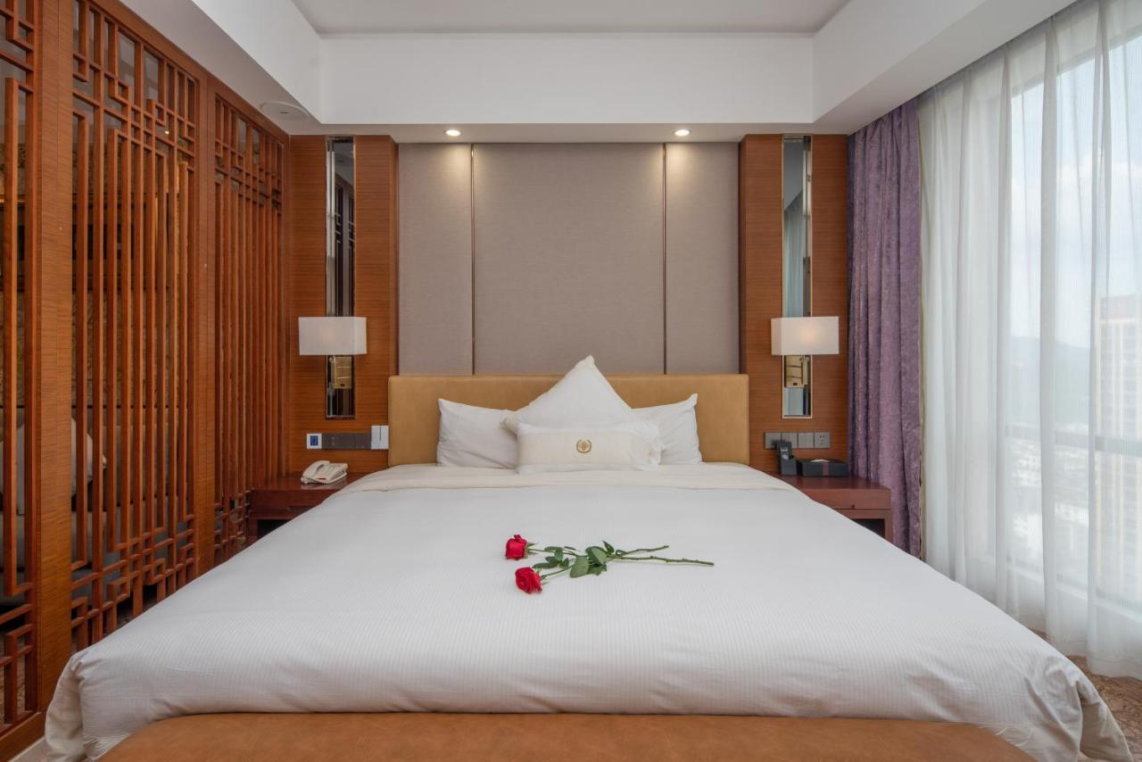 King Royal Hotel Yunfu Exteriér fotografie