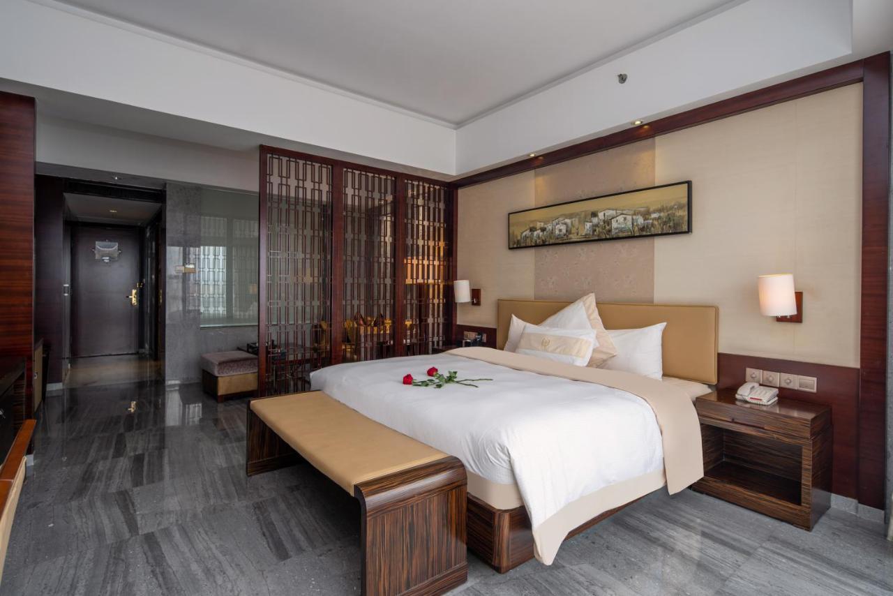 King Royal Hotel Yunfu Exteriér fotografie