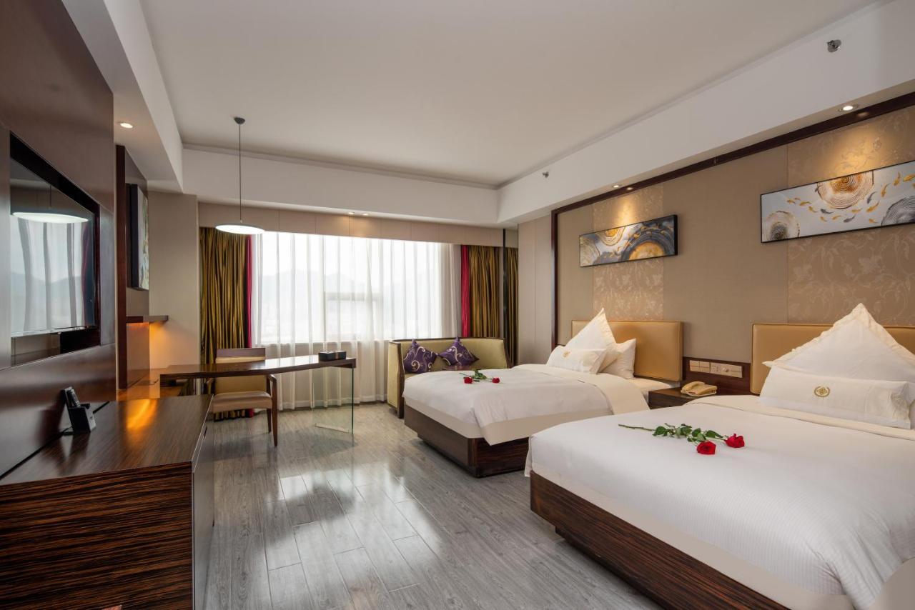 King Royal Hotel Yunfu Exteriér fotografie