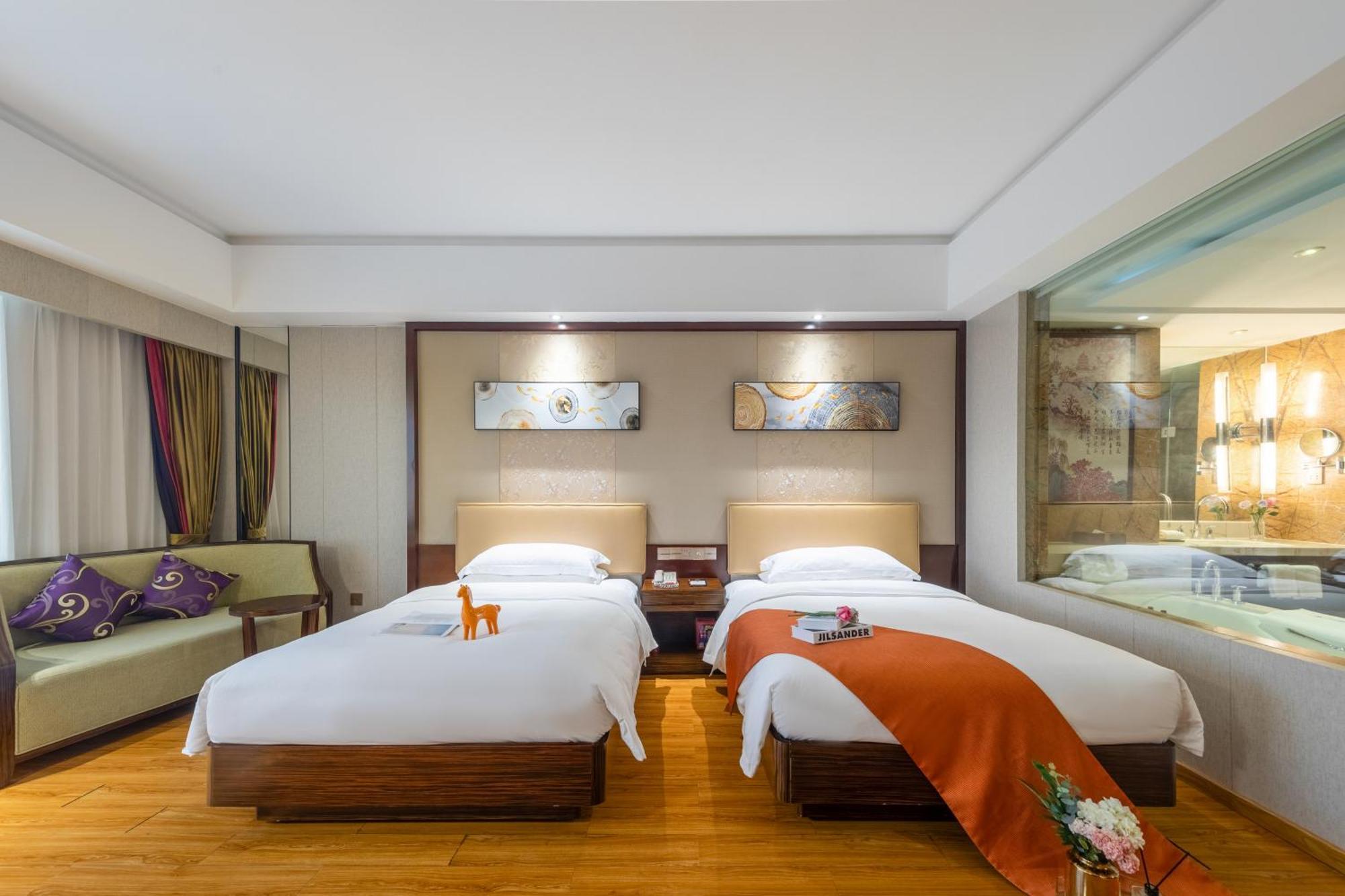 King Royal Hotel Yunfu Exteriér fotografie