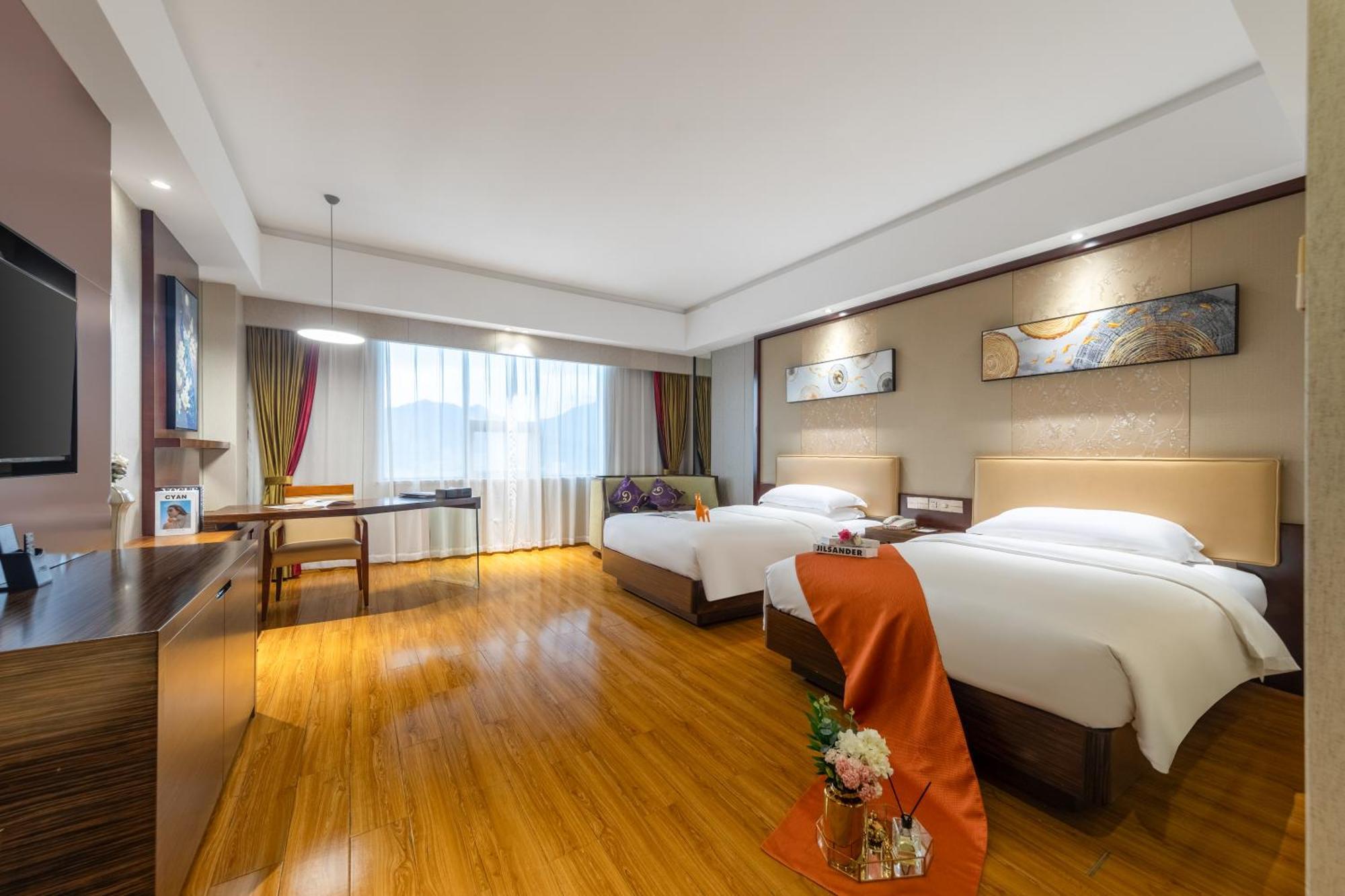 King Royal Hotel Yunfu Exteriér fotografie