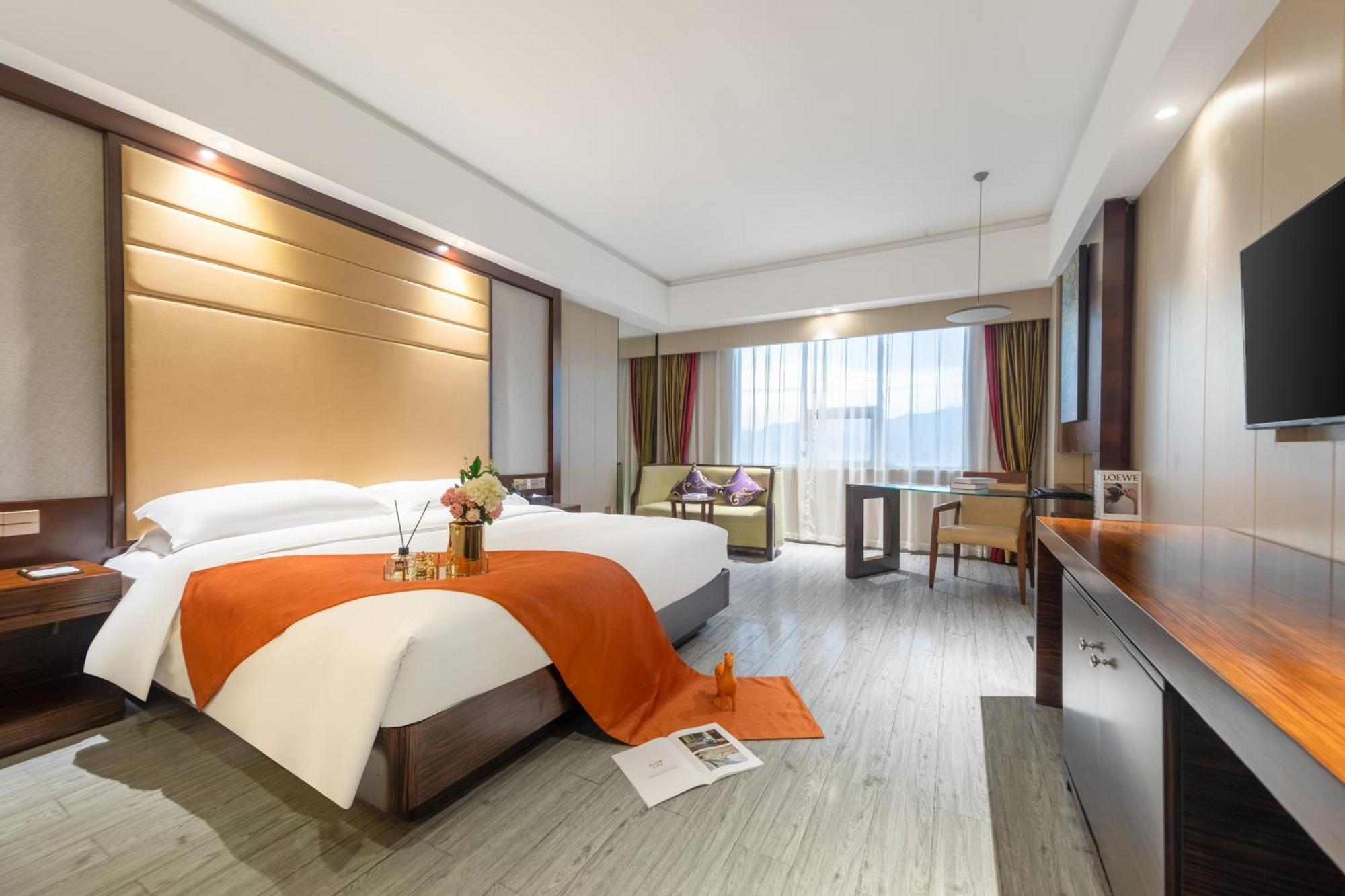 King Royal Hotel Yunfu Exteriér fotografie